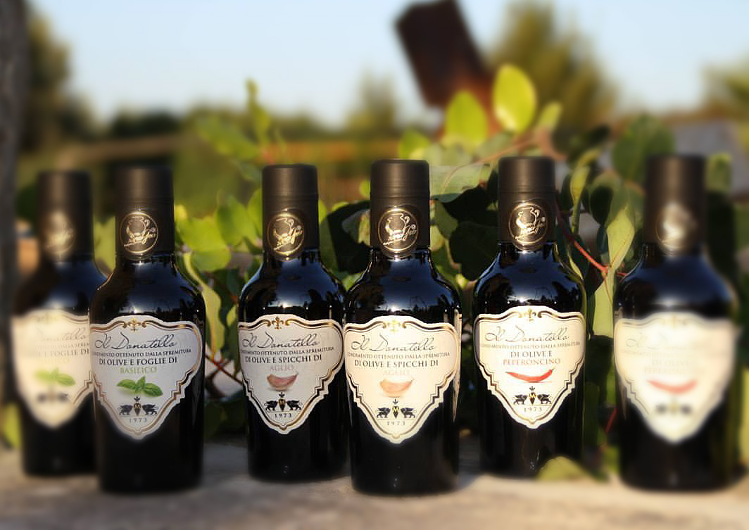 Damiano Misciali - Grafica Etichette vino e olio - grafica cataloghi, progettazione depliant, packaging, loghi | Progetto etichetta olio EVO Azienda Sanagea - (Ta)