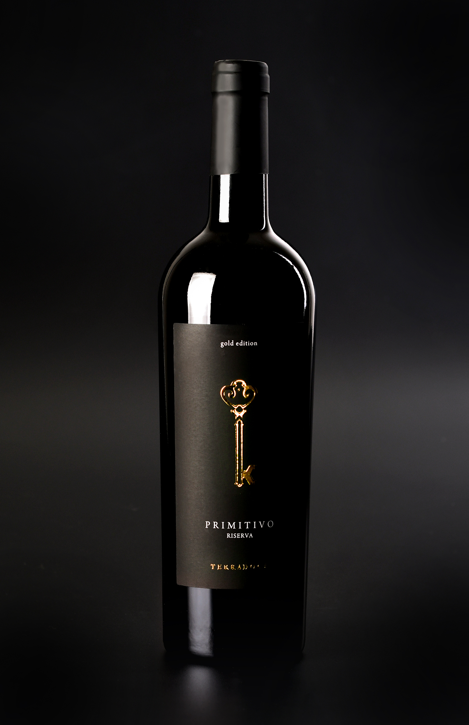 Damiano Misciali - Grafica Etichette vino e olio - grafica cataloghi, progettazione depliant, packaging, loghi | Design etichetta primitivo - Terradoce